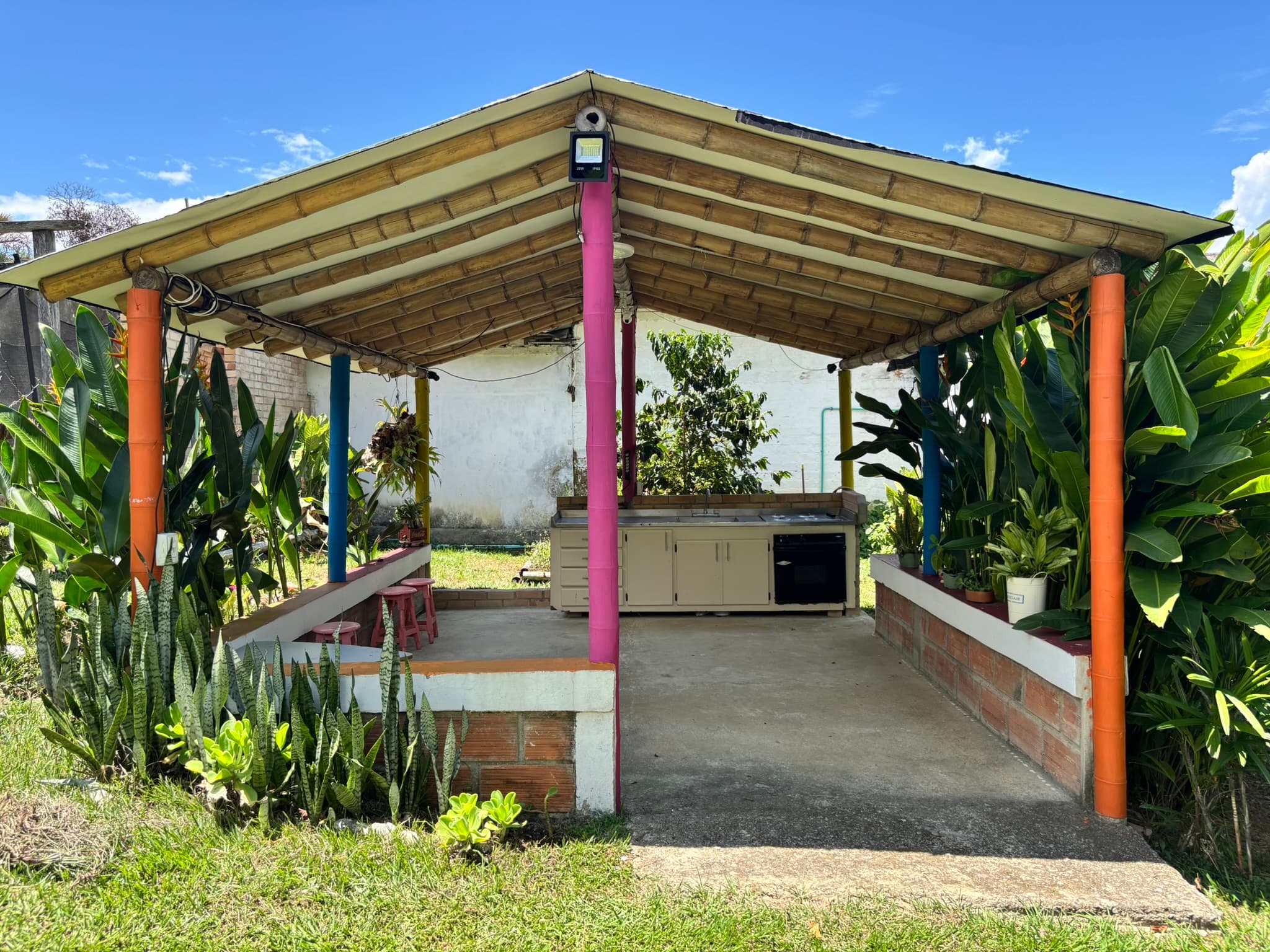 Kiosko para compartir al aire libre en Finca Tarso