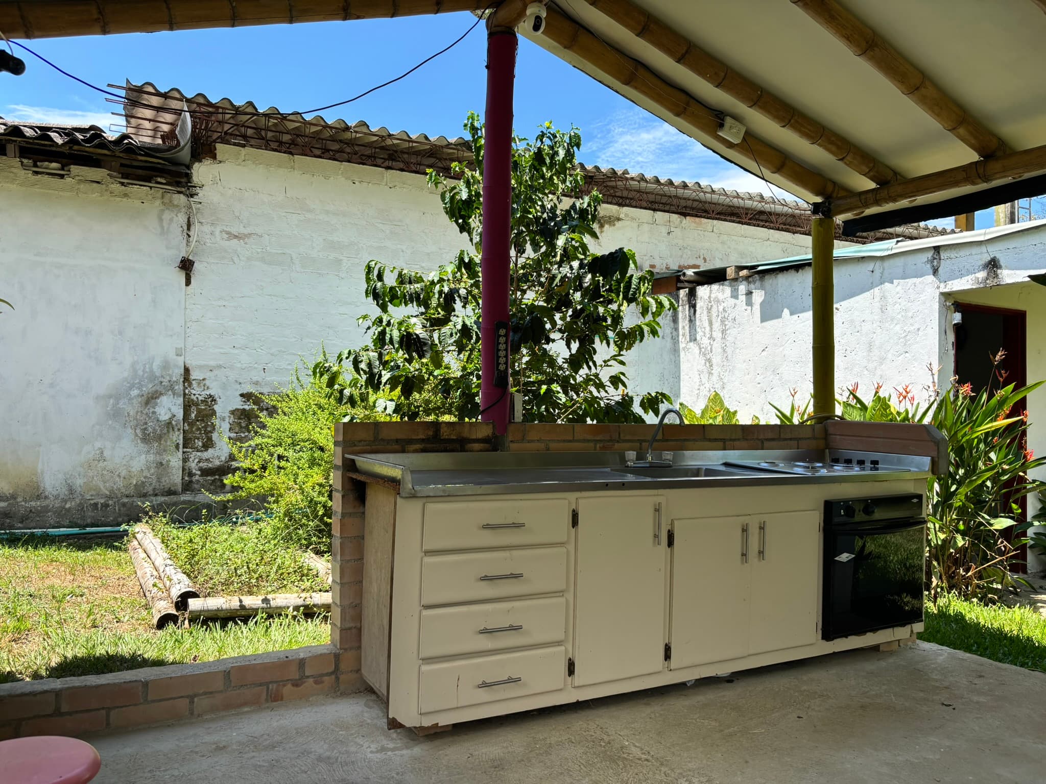 Kiosko y zonas comunes de Finca Tarso