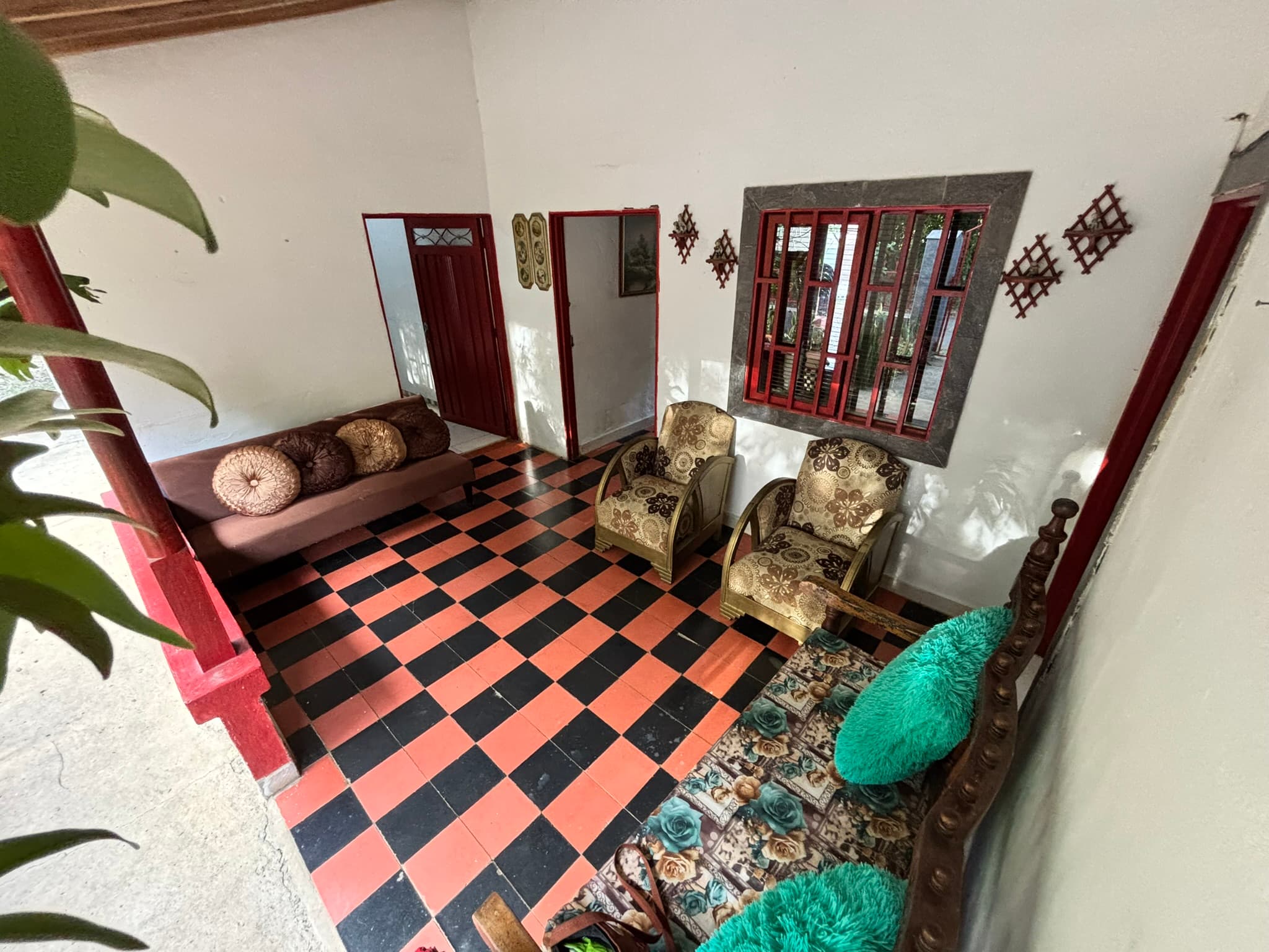 Sala de estar tranquila en Finca Tarso